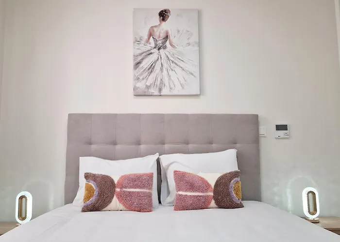 Apartament Carmo Palace By Lovelystay